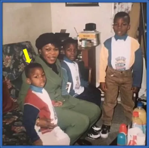 Meet Paul Pogba’s parents – His Mum (Yeo Moriba Pogba) and gentle Dad (Fassou Antoine Pogba).