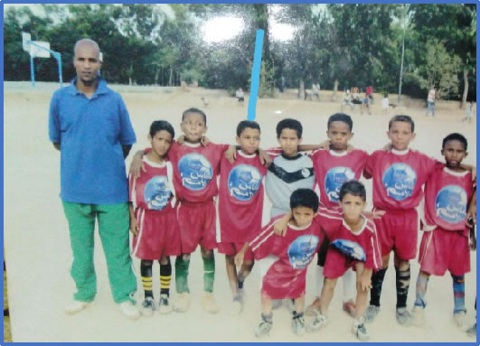 Young Azzedine is pictured among his playmates during his time in the academy. Image: Sport.le360.