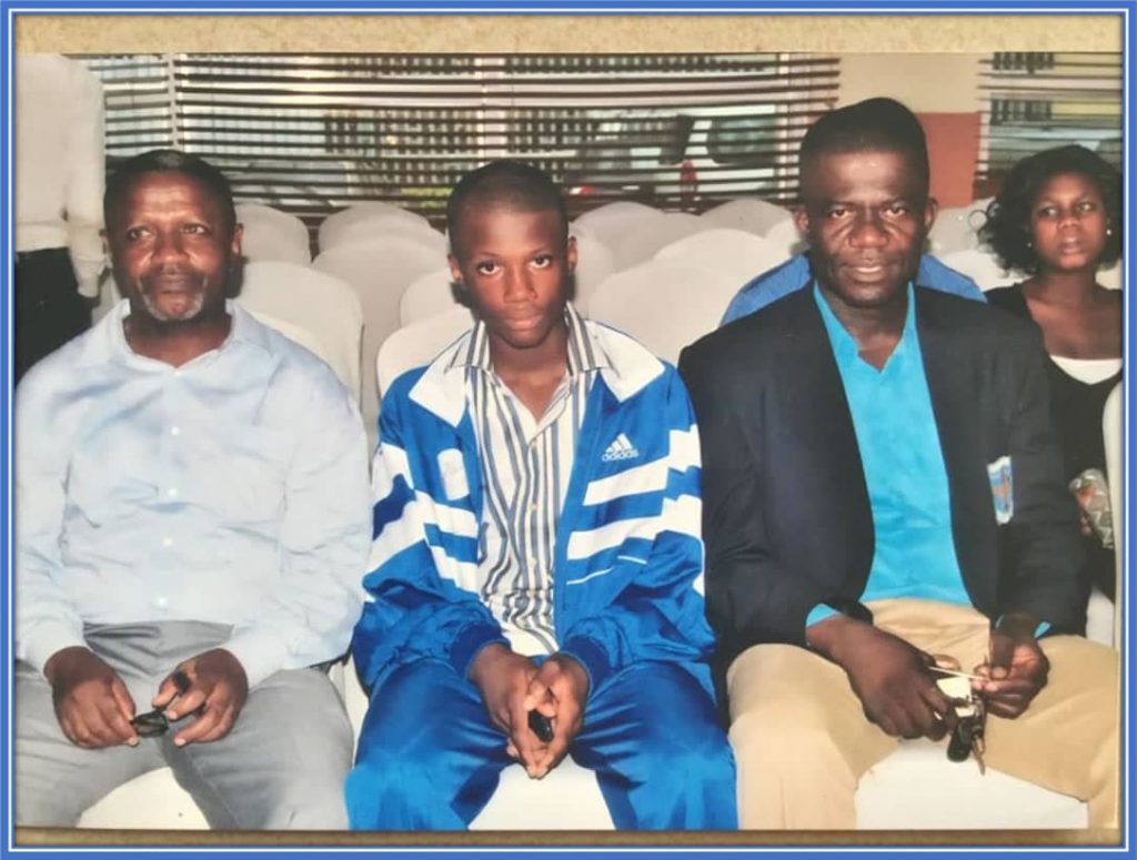 Terem Moffi, sitting at the centre, proudly represented Cross River State at the 2012 National Youth Games. He was flanked by his supportive father, Leonard, pictured at the right of the photo, during a tournament match. Credit: Instagram/moffigram_/