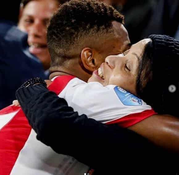 David Neres with his little-known Mother.