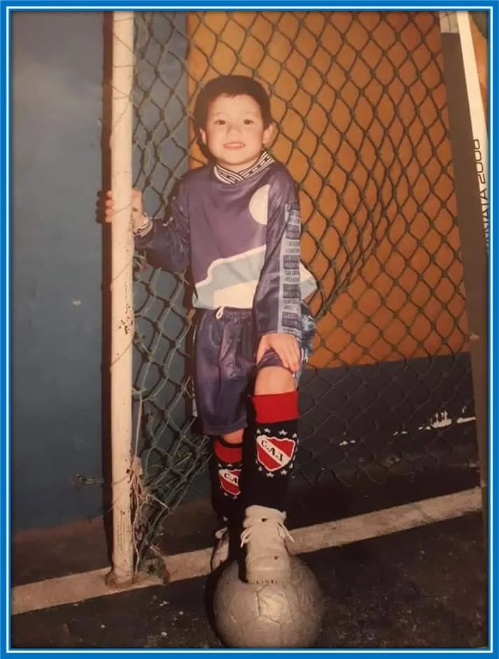 A Glimpse into Matías Soule's Beginnings at Argentinos del Sud, Where His Football Journey First Took Root. Credit: Lacapital.