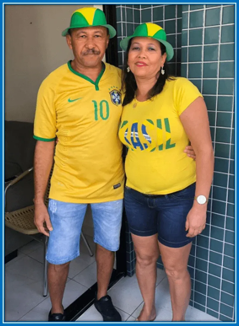 Meet Joelinton's Parents - Silvania Maria Apolinário de Lira (Mother) and Jorge Lira (Father). Image Credit: Instagram/joelinton34.