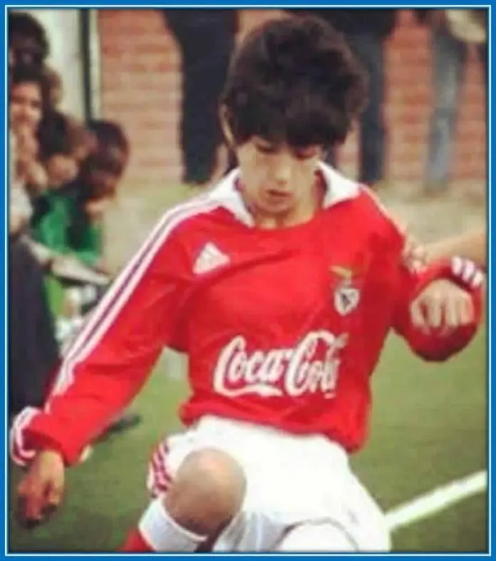 Photo of the football prodigy four years after he became an official member of Benfica's youth system.