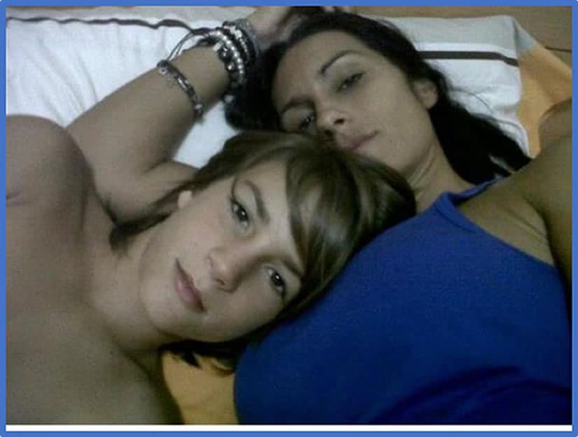 See the last Photo the left winger had with his mother in a hotel before going to Villareal Fc. Source: lavanguardia