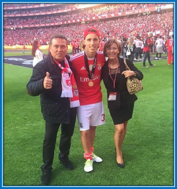 Meet Alex Grimaldo's parents- his father, Manuel, and his mother, Maria, standing beside him on the pitch. Photo: Instagram grimaldo35.