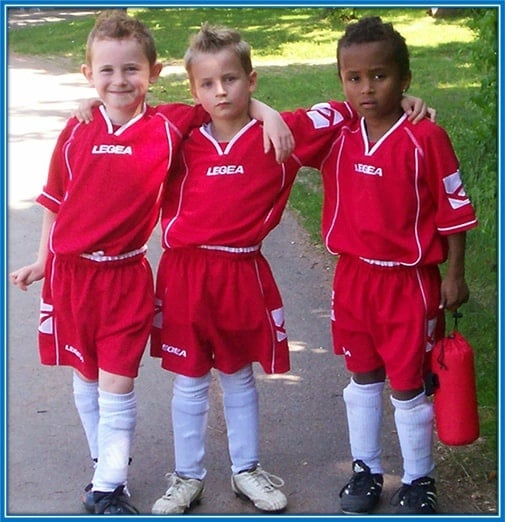 This is Karim Adeyemi with his school friends.
