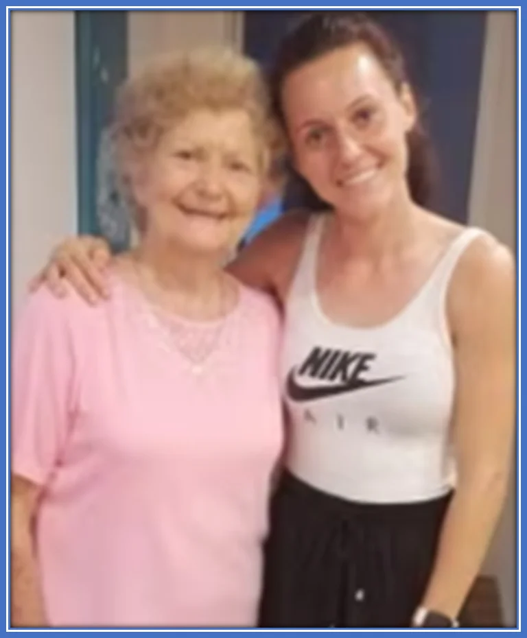 Hayley Raso with her mum. Source: Theguardian.