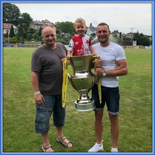 What a wonderful day it was for both Coufal and his father. Of course, his dad is proud of how far the young talent has made it in football.