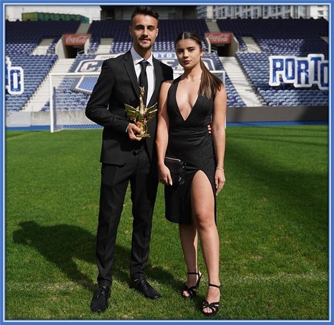 Carina and Fabio at the Estádio do Dragão.