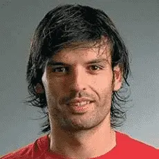 Fernando Morientes is the forward's role model in football.