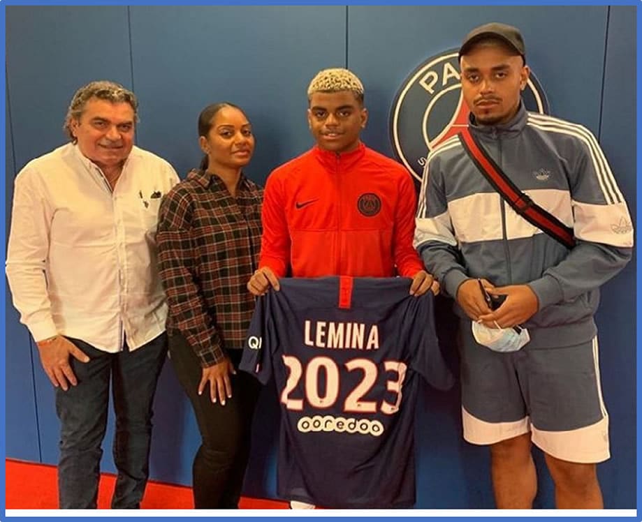 Meet Mario Lemina's parents- Mrs Lemina and his Gabonese father, Mr Lemina. Photo: Facebook/StadiumGA.