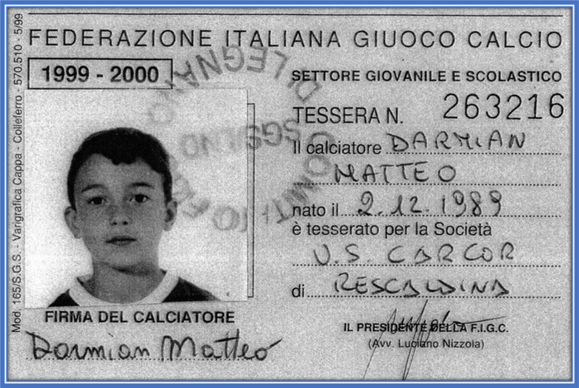 This ID card was for the 1999-2000 season, a time little Matteo played for AC Milan youths. Photo: Instagram/matteodarmian36.