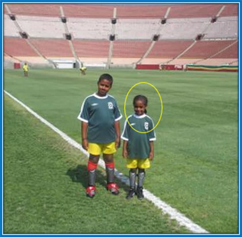 Here is the Childhood Photo of Naomi Girma with her brother as they go for training. Image Credit: Gostanford.