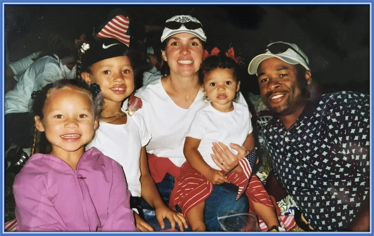 The Smith family consists of five members arranged from left to right in the following order: Savannah, Gabrielle, Mollie, Sophia, and Kenny. Image: Justwomenssports