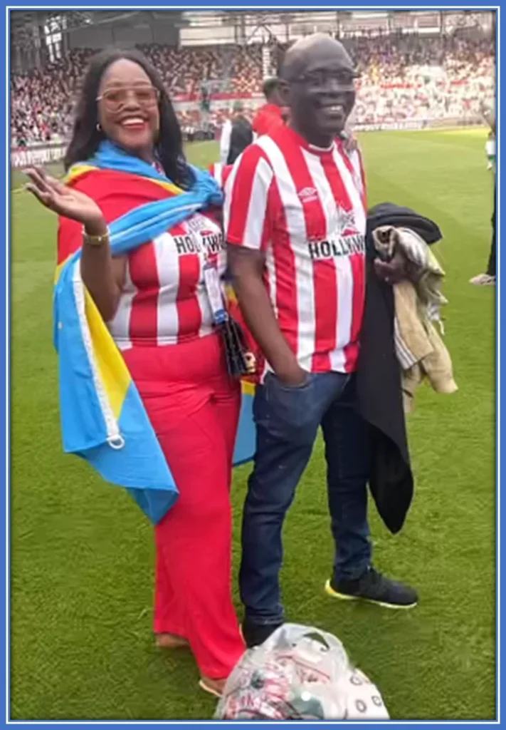 Meet Yoane Wissa's Parents - Mother and Father. Image: instagram/YoaneWissa.