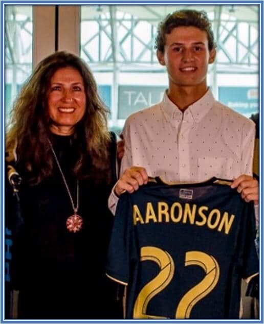 Meet his pretty mom, Janell Aaronson. She is happy to see her son excel in his endeavours.