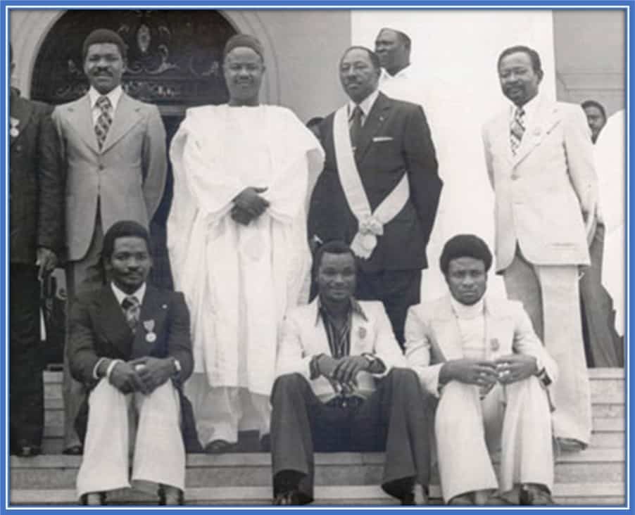 This photo was taken in 1975. At that time, Roger Milla has just won his first national trophy.