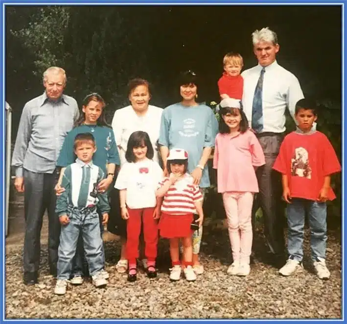 Tom Doherty is a family man. Many years ago, he arranged for this photo session.