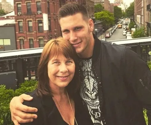 Meet Niklas Sule and his Mother. The defensive ace Niklas Süle is the second child of a German mother and a Hungarian-German father.