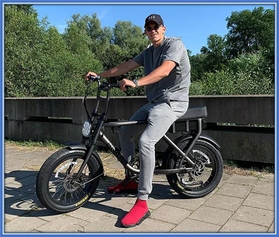 Aside from having cars, the Dutch defender also loves riding bikes.