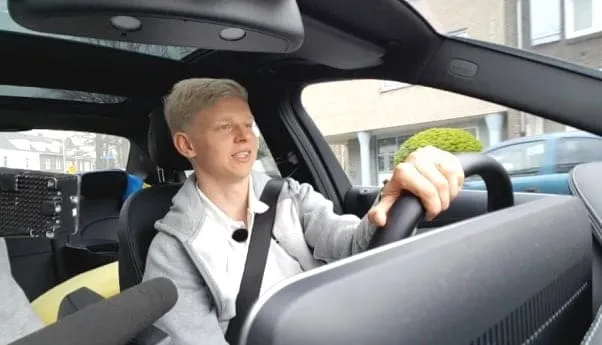 Oleksandr Zinchenko LifeStyle Facts. Credit to WTFoot.