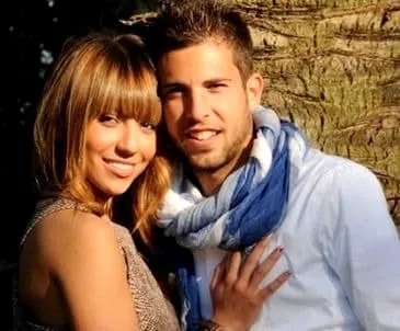 The story of the love birds - Mellisa Morilas and Jordi Alba.