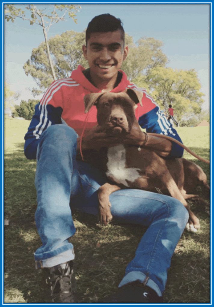 For the love of animals, Pineda has a dog and a cat as pets.