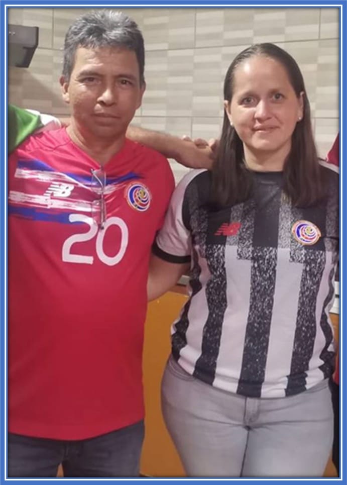 Meet Anthony Contreras' Parents. His mother's name is Mildred Enríquez. The Costa Rican Striker shares the same name as his Dad (Don Anthony Contreras).