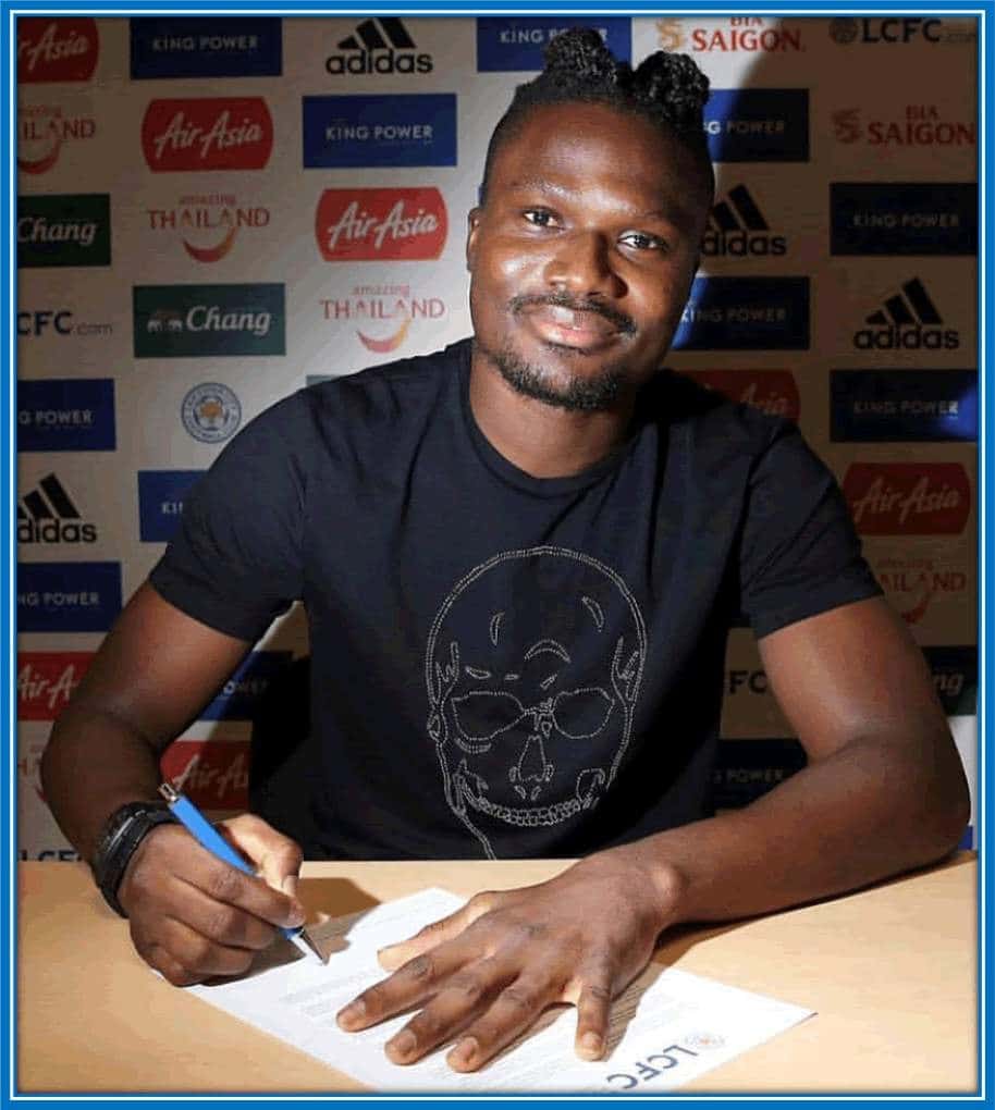 The Ghanaian star is signing his deal with Leicester City FC.