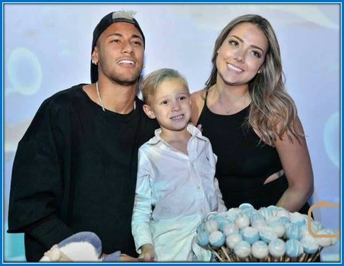 Neymar and Carolina Dantas Love Story.