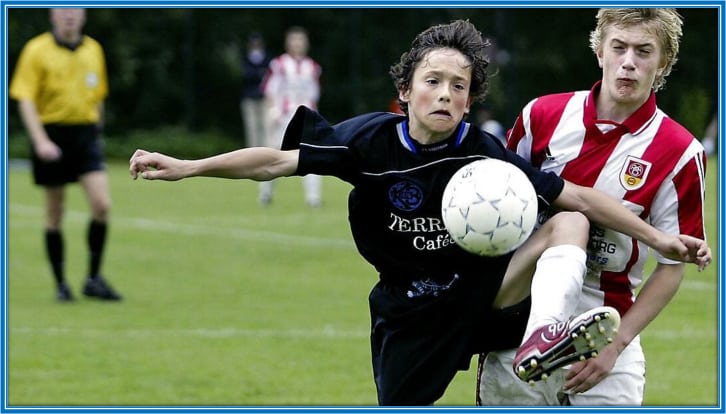 Thomas Delaney didn't allow his small-statured body to hinder his progress. To compensate for what nature denied him, he applied ruggedity to his gameplay.