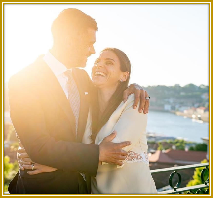 The beautiful love that exists between Francisco Conciedo's mother and her husband.