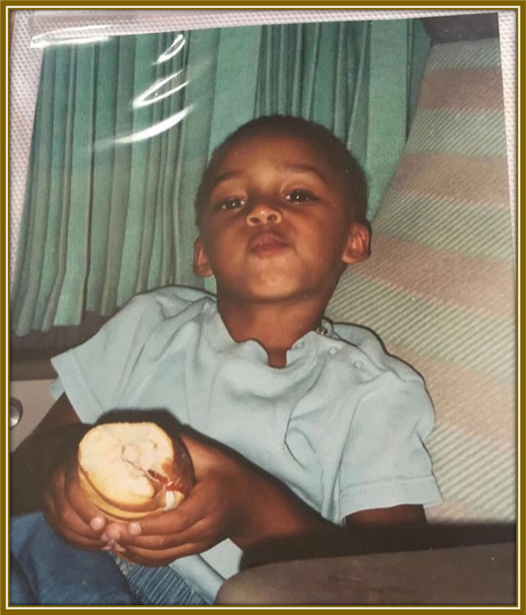 Behold the French right back as a child. Image: X@SachaBoey__